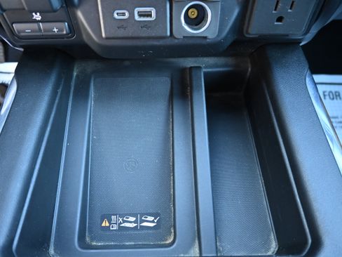 Used 2020 Chevrolet Silverado 3500 High Country w/ Technology Package image 31