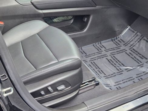 Used 2021 Cadillac XT6 Premium Luxury image 6