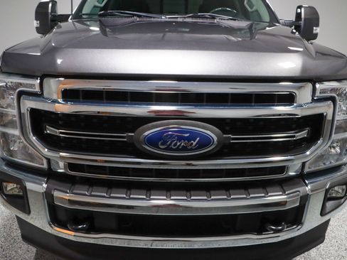 Used 2020 Ford F250 Lariat w/ Lariat Value Package image 4