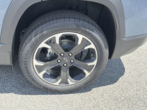 New 2026 Chevrolet Equinox LT w/ LPO, Floor Liner Package FWD image 25