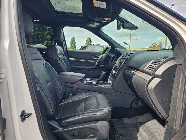 Used 2019 Ford Explorer Platinum AWD/4WD image 10