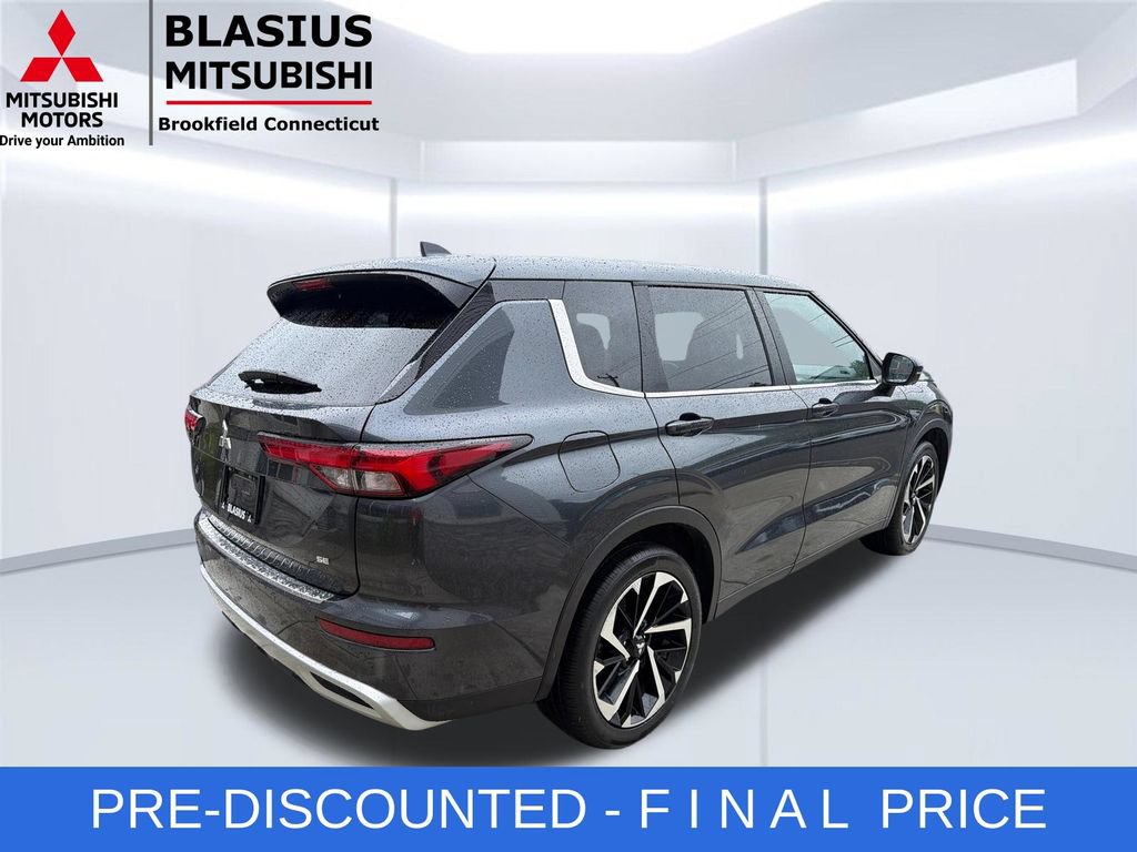 Used 2024 Mitsubishi Outlander SE FWD image 8