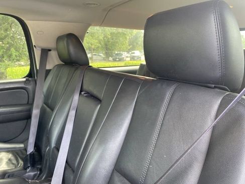Used 2013 GMC Yukon XL SLT AWD/4WD image 9