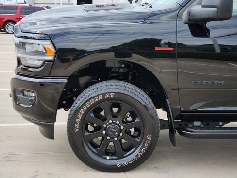 Used 2024 RAM 2500 Laramie w/ Night Edition AWD/4WD image 8
