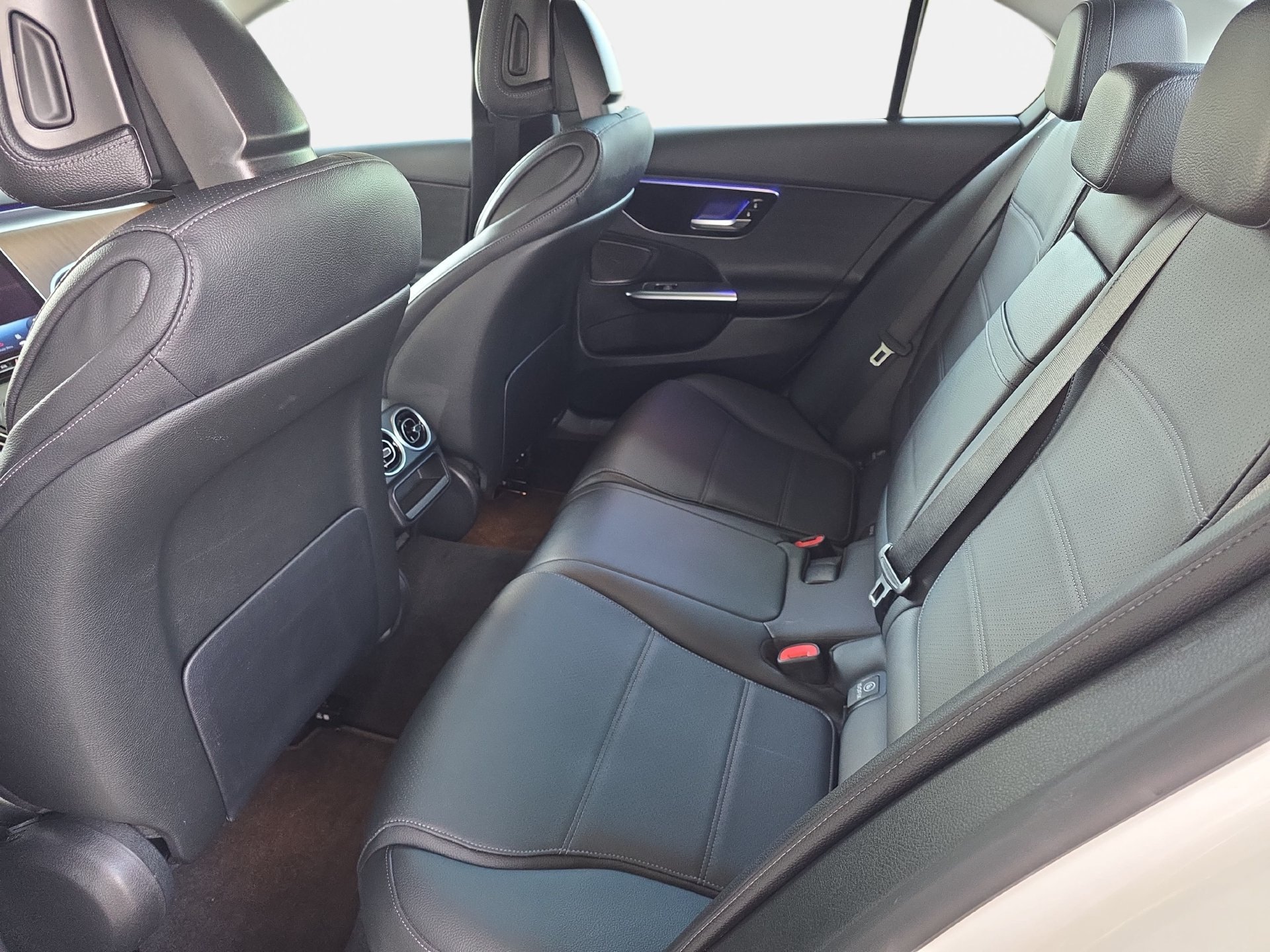Used 2022 Mercedes-Benz C 300 Sedan image 14