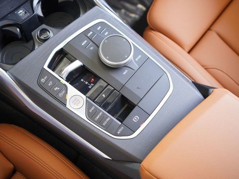 New 2026 BMW 430i Coupe w/ Parking Assistance Package image 18