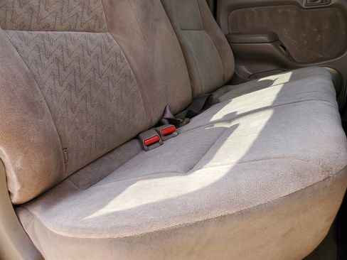 Used 2003 Toyota Tacoma w/ SR5 Package image 30