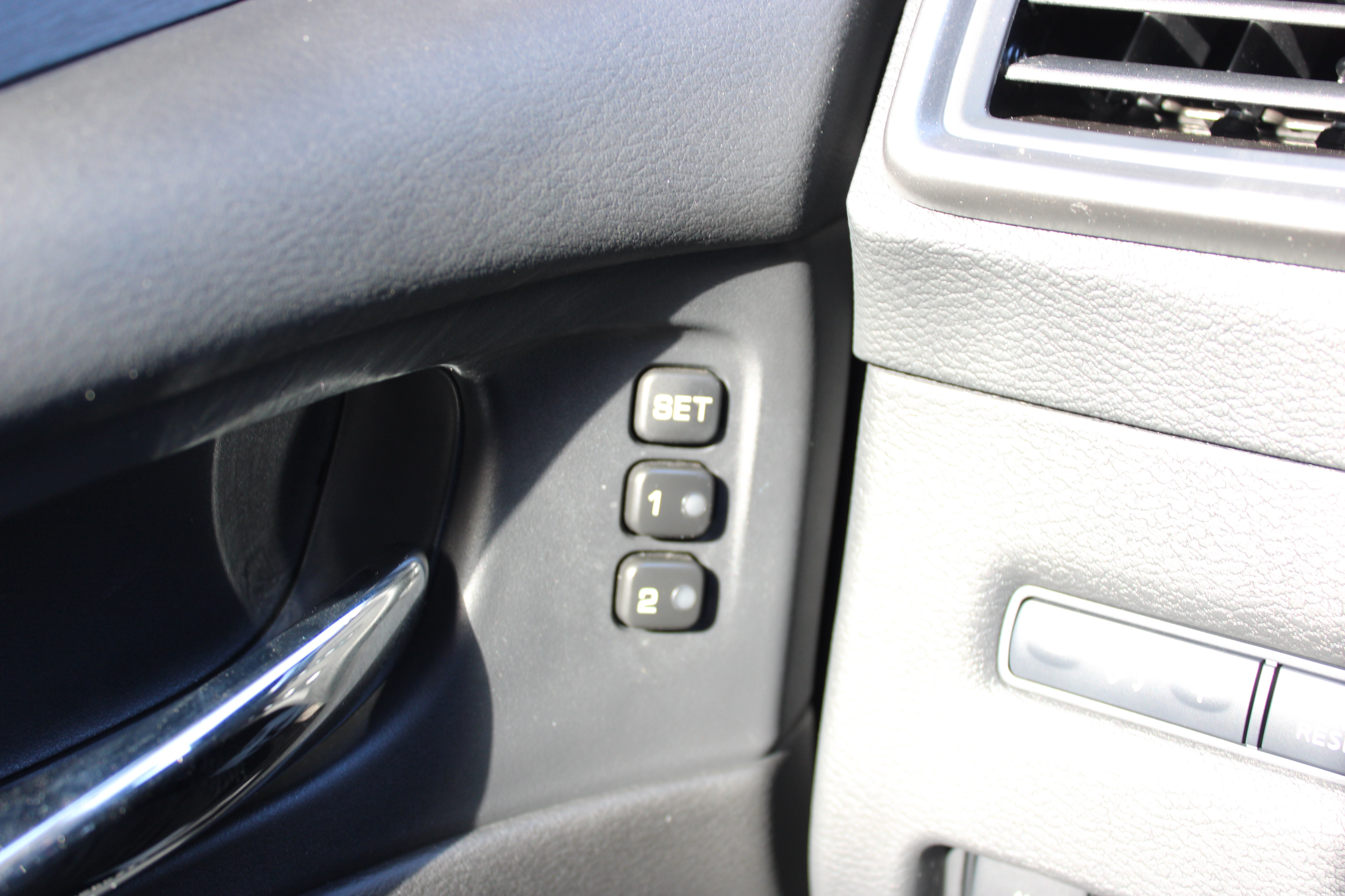 Certified 2024 Nissan Murano SL AWD/4WD image 30