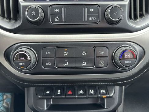 Used 2019 GMC Canyon SLE w/ Driver Alert Package image 20