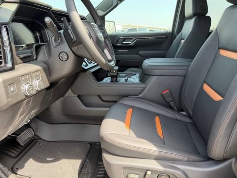 New 2026 GMC Sierra 1500 AT4 w/ AT4 Premium Package AWD/4WD image 12