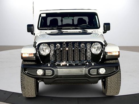 Certified 2022 Jeep Gladiator Sport image 3