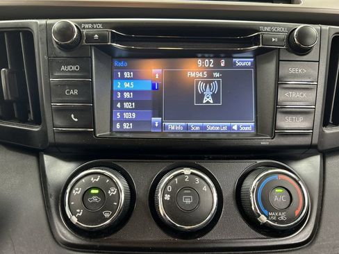 Used 2016 Toyota RAV4 LE AWD/4WD image 14