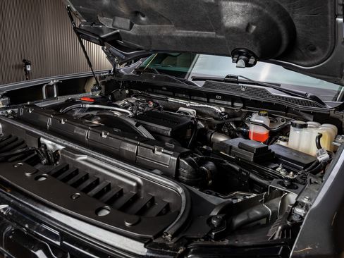 Used 2025 Chevrolet Silverado 2500 LTZ w/ LTZ Plus Package image 37