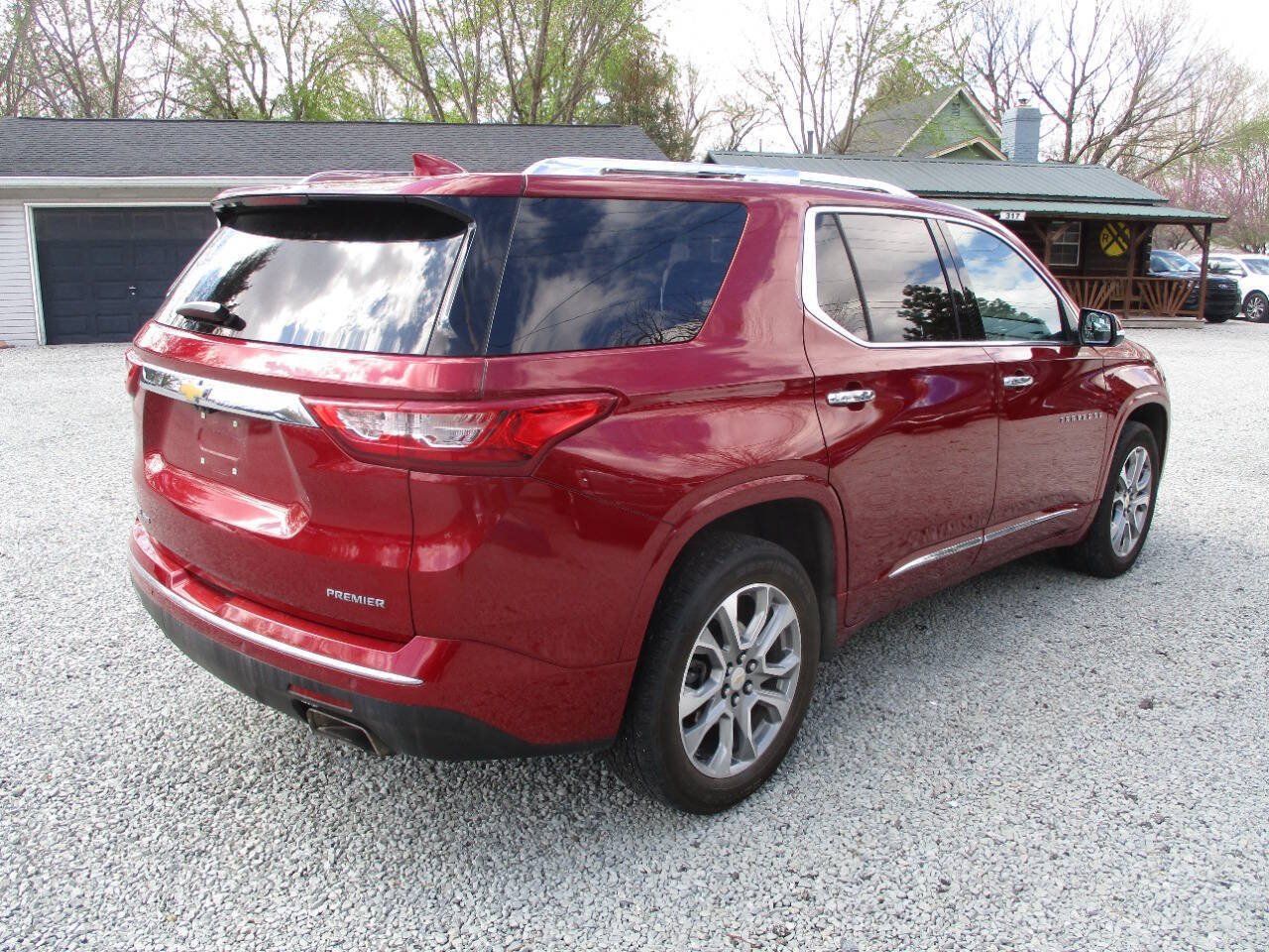 Used 2021 Chevrolet Traverse Premier AWD/4WD image 5