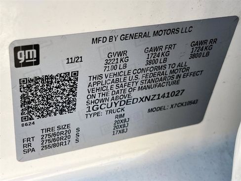 Used 2022 Chevrolet Silverado 1500 LT AWD/4WD image 12