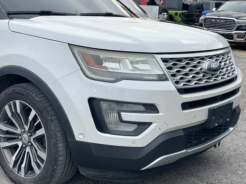 Used 2016 Ford Explorer Platinum AWD/4WD image 9