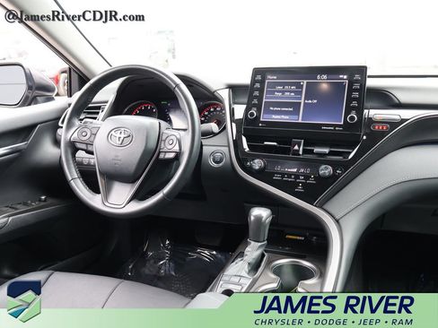 Used 2024 Toyota Camry XSE FWD image 13
