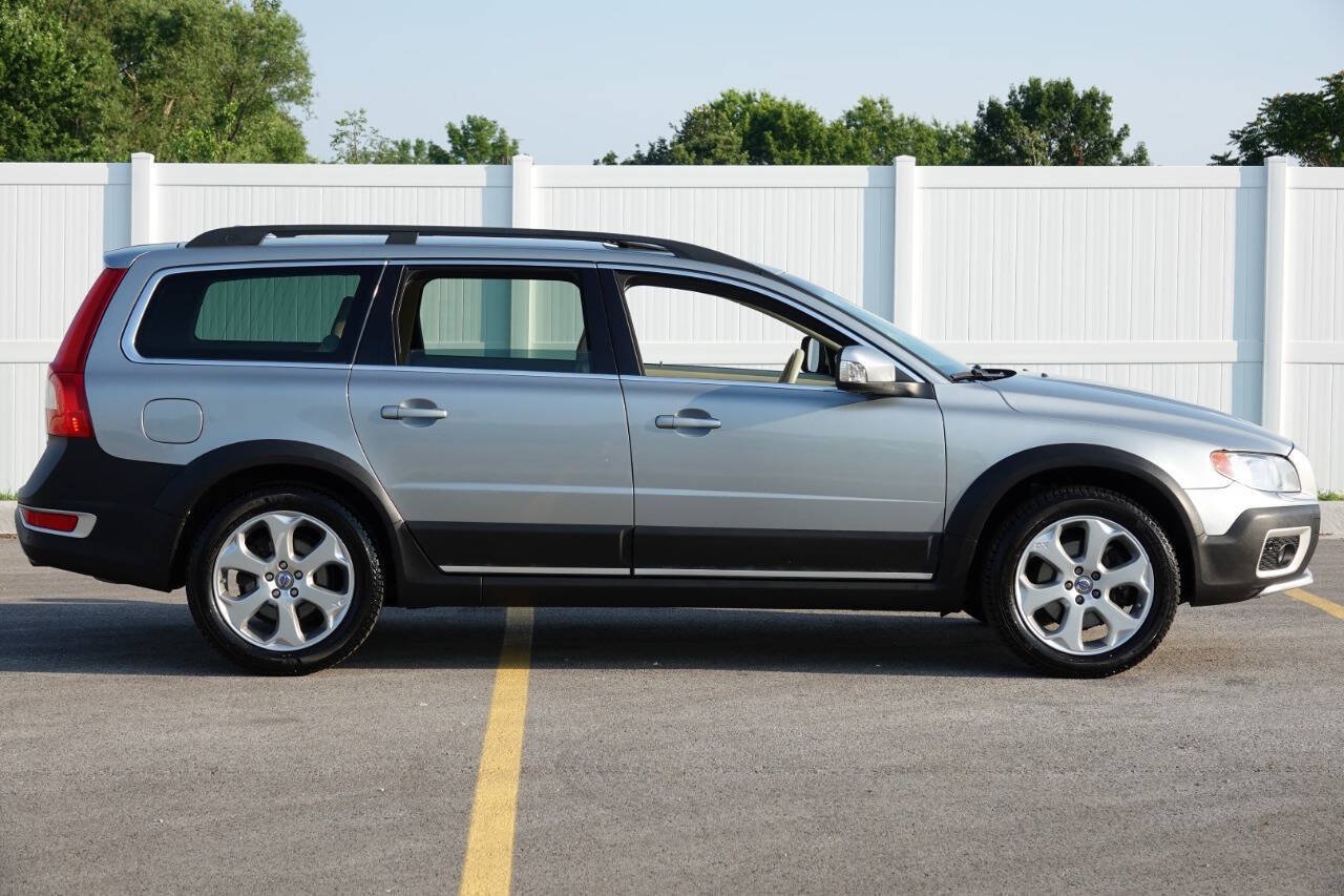 Used 2010 Volvo XC70 T6 AWD/4WD image 30