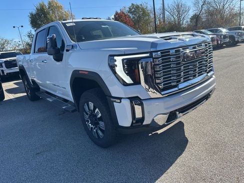 New 2025 GMC Sierra 2500 Denali w/ Denali Reserve Package image 4