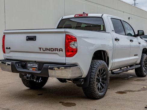 Used 2021 Toyota Tundra SR5 w/ SR5 Upgrade Package AWD/4WD image 10