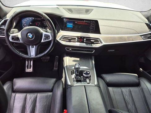Used 2021 BMW X7 M50i w/ Executive Package AWD/4WD image 17