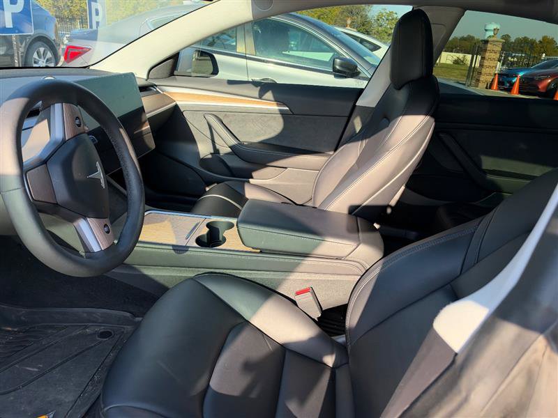 Used 2022 Tesla Model 3 RWD image 4