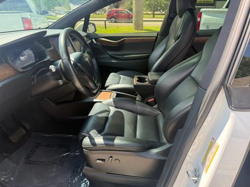 Used 2021 Tesla Model X Long Range AWD/4WD image 17