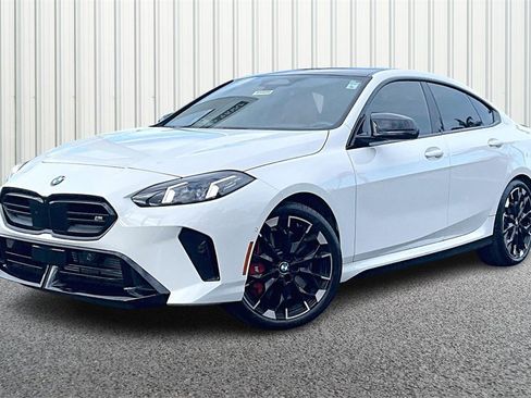 Used 2025 BMW M235i xDrive w/ Premium Package image 22