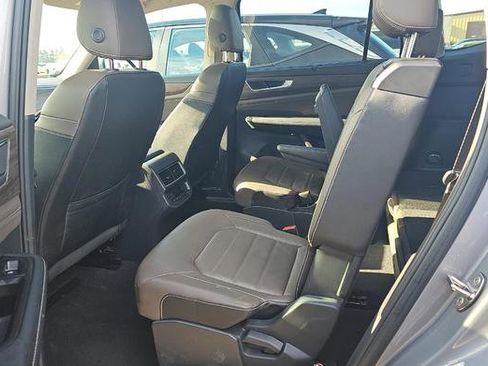 Used 2025 Volkswagen Atlas SEL image 14