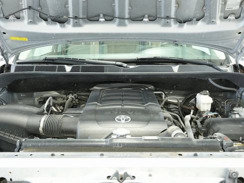 Used 2018 Toyota Sequoia SR5 image 12