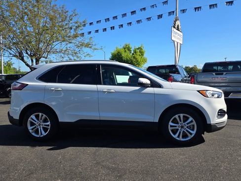 Used 2020 Ford Edge SEL image 3