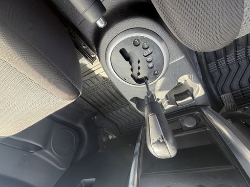 Used 2009 Suzuki SX4 Sport FWD image 14