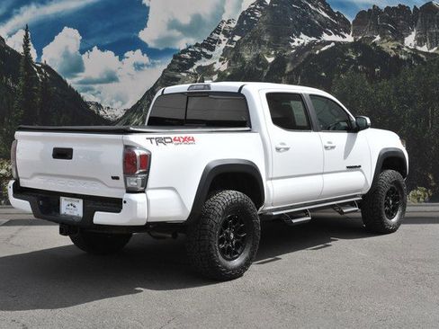 Used 2021 Toyota Tacoma TRD Off-Road w/ Technology Package image 3