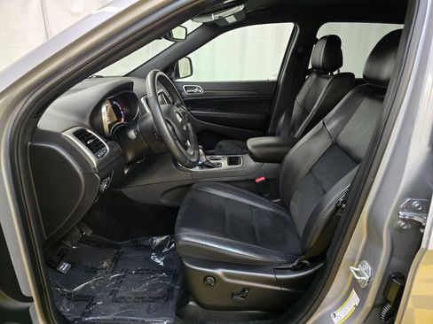 Used 2018 Jeep Grand Cherokee Altitude AWD/4WD image 20