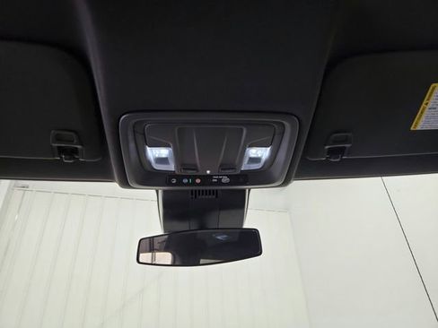 Used 2023 Chevrolet Silverado 1500 LT w/ Z71 Off-Road Package image 26