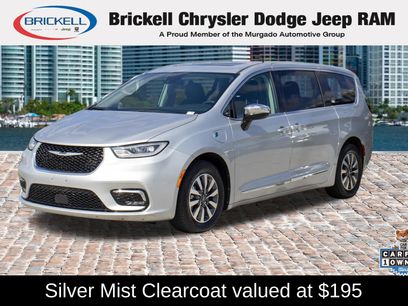 Used 2023 Chrysler Pacifica Limited