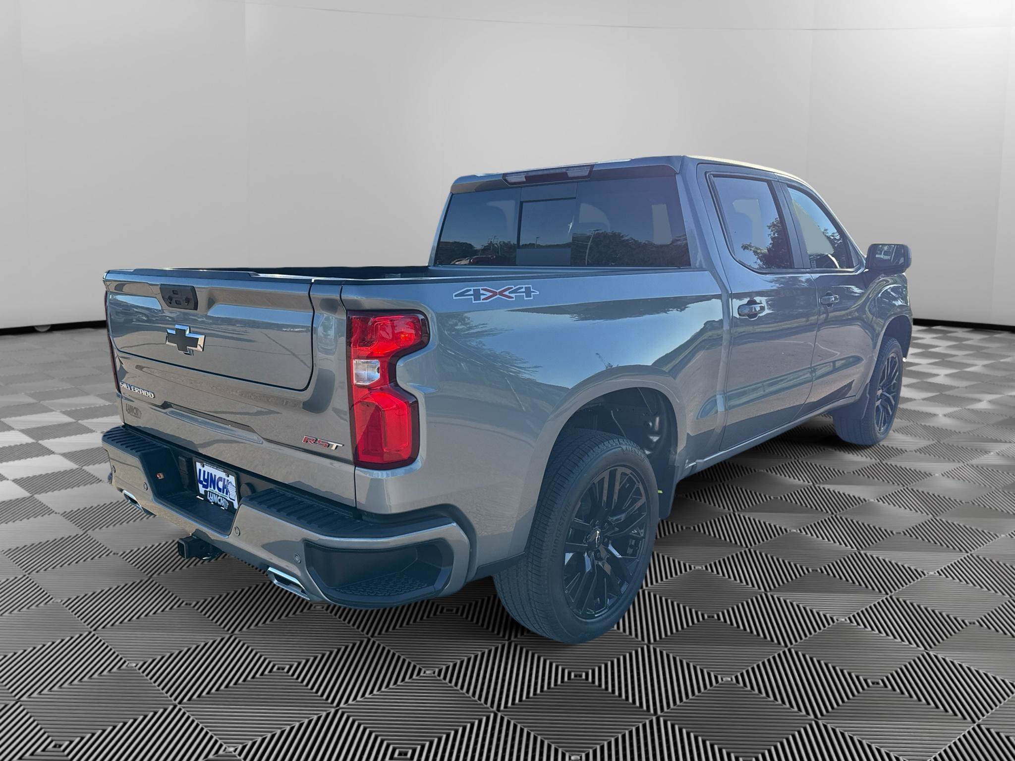 New 2026 Chevrolet Silverado 1500 RST w/ Safety Package AWD/4WD image 4