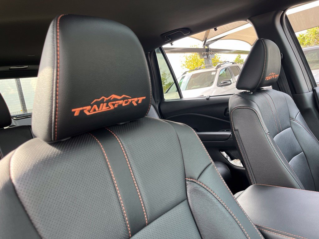 Certified 2025 Honda Passport TrailSport image 32