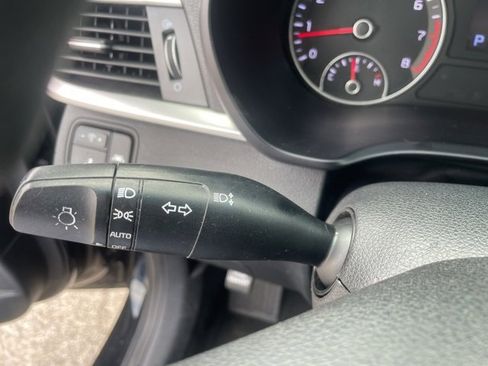 Used 2020 Kia Optima LX image 27