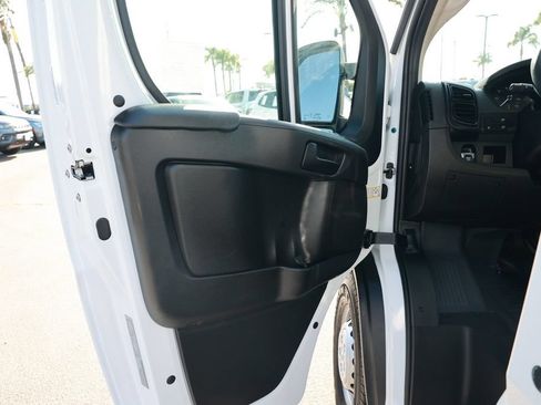 Used 2026 RAM ProMaster 2500 w/ Convenience Group FWD image 16