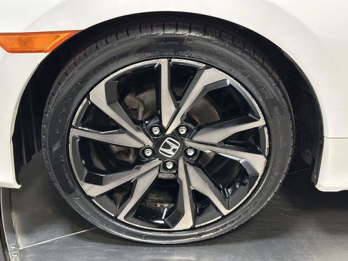 Used 2020 Honda Civic Sport image 18