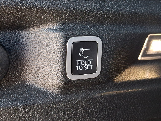 Used 2021 Jeep Wrangler Unlimited Rubicon AWD/4WD image 30