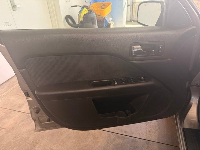 Used 2008 Ford Fusion SEL FWD image 9