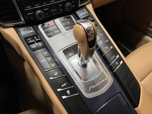 Used 2013 Porsche Panamera 4 image 26