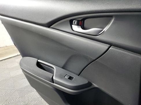 Used 2019 Honda Civic EX image 16
