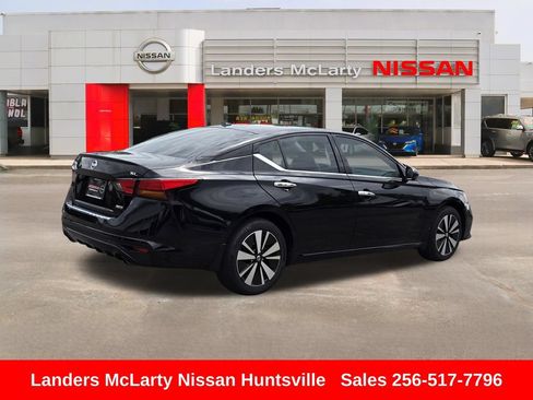 Used 2022 Nissan Altima 2.5 SL AWD/4WD image 3