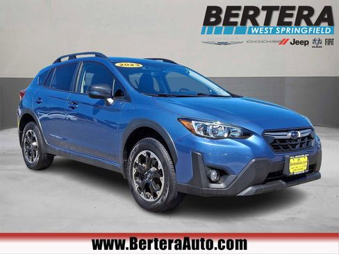 Used 2023 Subaru Crosstrek 2.0i Premium image 1