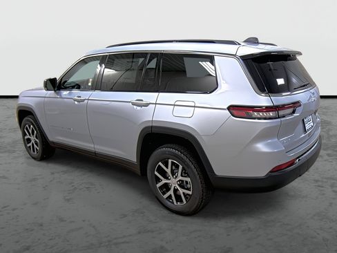 New 2025 Jeep Grand Cherokee L Limited w/ Luxury Tech Group II image 2