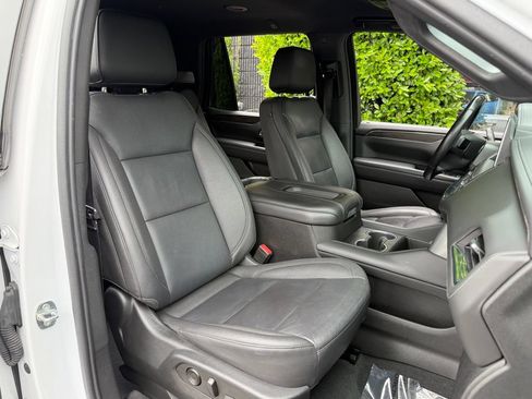 Used 2023 Chevrolet Tahoe LT w/ Luxury Package RWD image 36