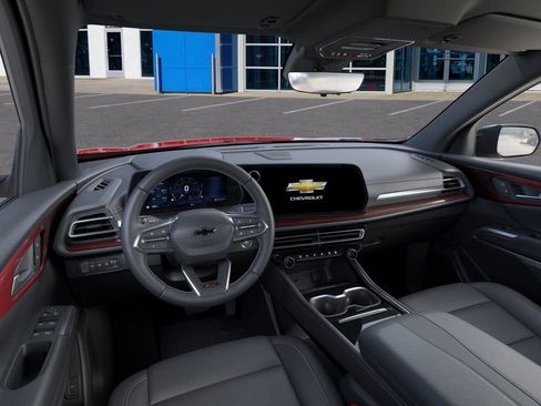 New 2026 Chevrolet Traverse Z71 w/ Driver Confidence Package image 16
